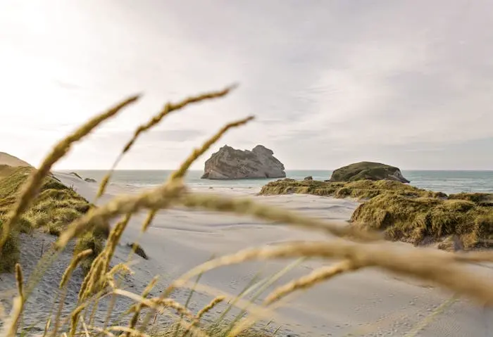 Blick auf Sandstrand